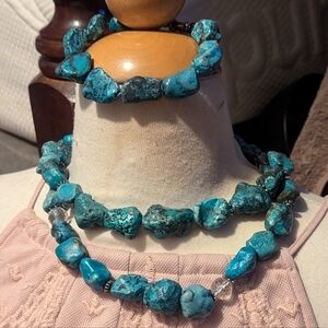 Turquoise necklace and bracelet